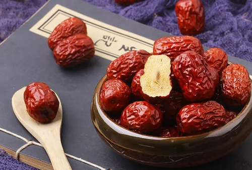 发烧能不能吃红枣粥 发烧能不能吃红枣粥