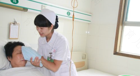 老人长期卧床长了褥疮怎么办 老人长期卧床长了褥疮怎么办