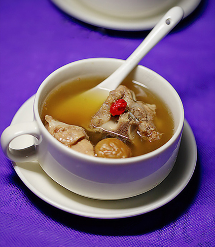 感冒咳嗽煲什么汤喝比较好 感冒咳嗽煲什么汤喝比较好