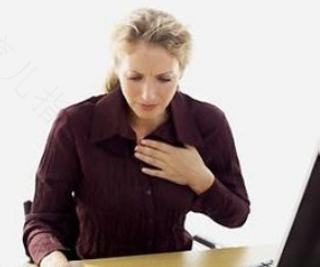 喉咙老是胀气是怎么了 喉咙老是胀气是怎么了