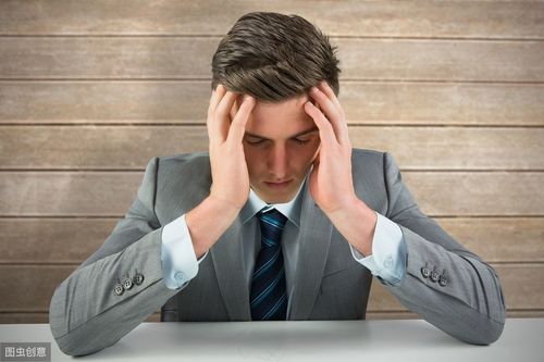 每个月都要头疼一次 每个月都要头疼一次