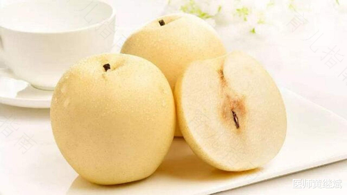 风寒感冒能不能吃梨子 风寒感冒能不能吃梨子