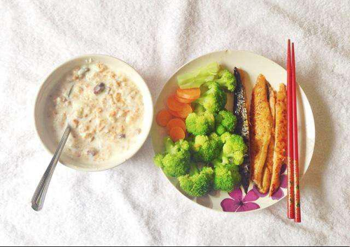 孕早期促进胎儿发育的食物 孕早期促进胎儿发育的食物