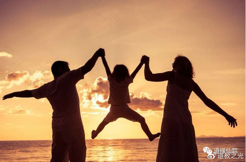 脸蛋是父母给的,身材是自己练的,气质是自己修的 脸蛋是父母给的,身材是自己练的,气质是自己修的