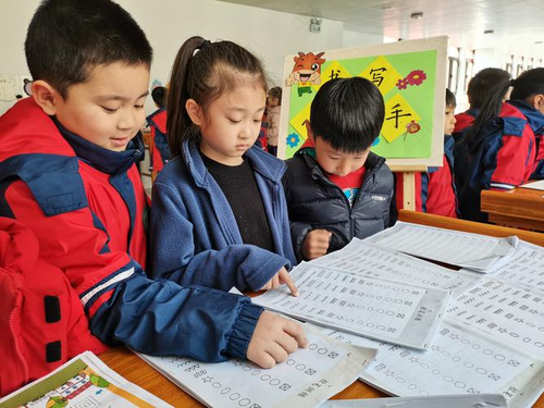 小时候神童长大很平庸的人 小时候神童长大很平庸的人