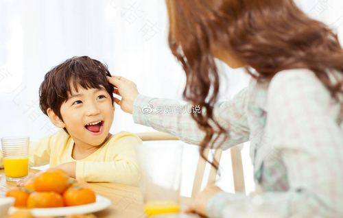 女儿长得不像爸爸也不像妈妈 女儿长得不像爸爸也不像妈妈