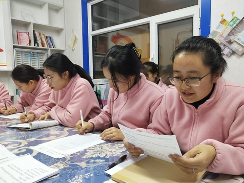 孩子如果问从哪里来的,怎么回答 孩子如果问从哪里来的,怎么回答