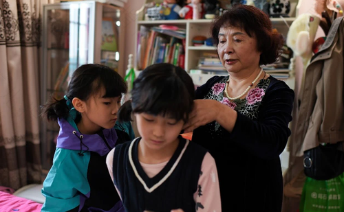 60岁的盛海琳双胞胎现今状况 60岁的盛海琳双胞胎现今状况