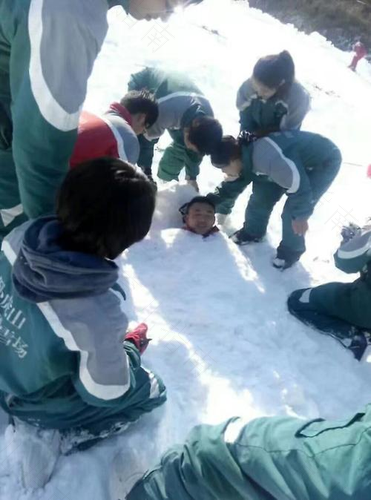 冬天带宝宝户外撒个欢