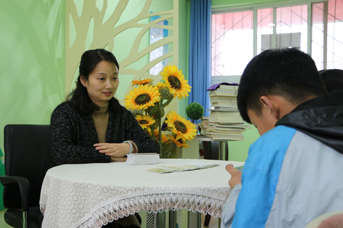 被学校请家长了，心理咨询师妈妈会如何面对，给你一些新视角