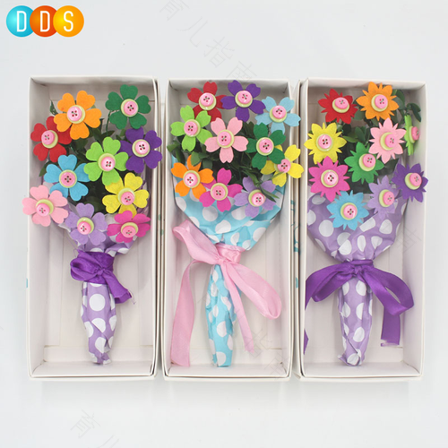 幼儿园用不织布做的手工作品