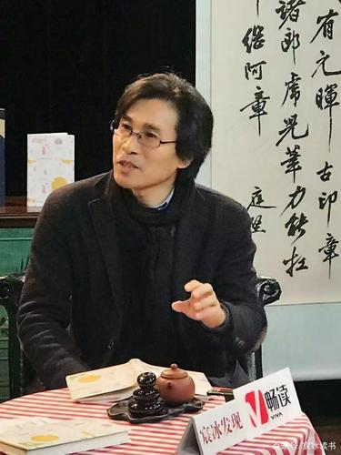 瞧文化名人们如何当爸妈