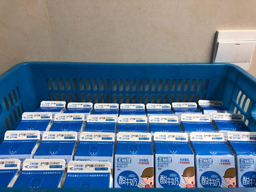 一岁半宝宝一天一瓶纯牛奶 一岁半宝宝一天一瓶纯牛奶