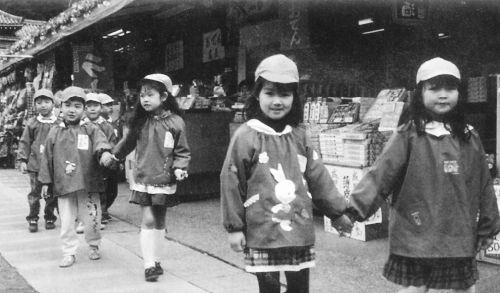 美国幼儿园课本有同性恋内容引争议