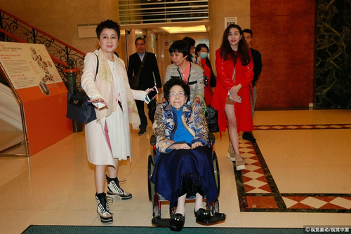 赌王四太为什么接受奚梦瑶 赌王四太为什么接受奚梦瑶