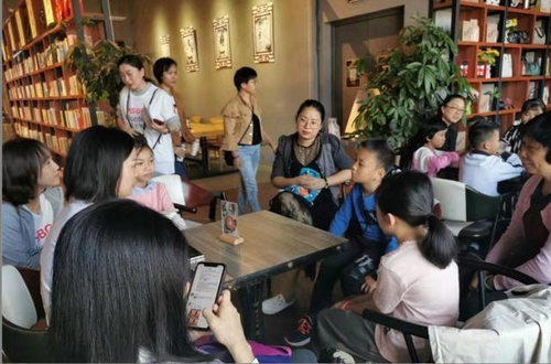 “谢宏与你面对面”权威解读亲子关系 解惑生儿育女 “谢宏与你面对面”权威解读亲子关系 解惑生儿育女