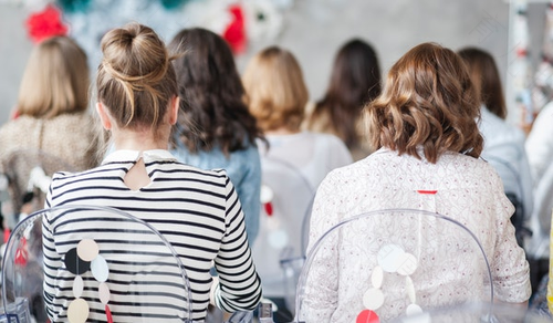 为您揭晓:各界精英父母的时尚育儿观 为您揭晓:各界精英父母的时尚育儿观