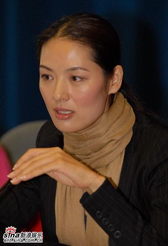 “明星妈妈”婚后生活大曝光 陈明育儿有“智”幸福洋溢 “明星妈妈”婚后生活大曝光 陈明育儿有“智”幸福洋溢