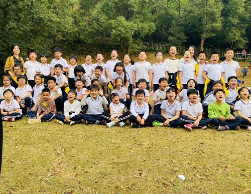 秋高气爽正是出游好时节下一句 秋高气爽正是出游好时节下一句