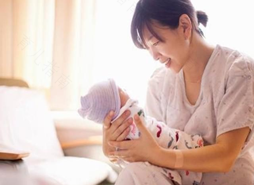 吮吸更自然,妈妈更安心 吮吸更自然,妈妈更安心