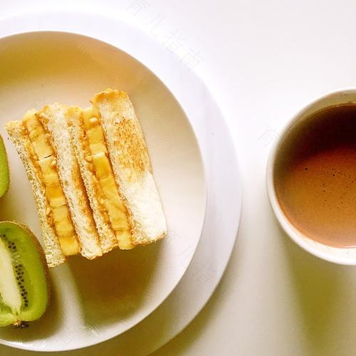 美味分享：老少皆宜香蕉鳄梨酱