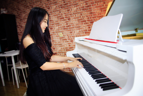 成人学钢琴的步骤 成人学钢琴的步骤